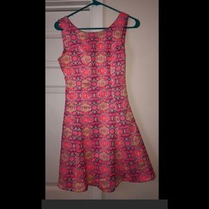 Alya Francesca’s collection sz s pink gray cut out back dress